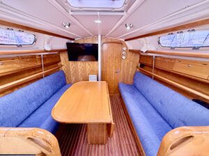 BAVARIA 30 CRUISER - VOILIER OCCASION MARINE COURTAGE (5)