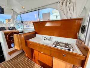 BENETEAU ANTARES SERIE 9 - BATEAU MOTEUR OCCASION MARINE COURTAGE (11)