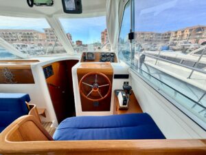 BENETEAU ANTARES SERIE 9 - BATEAU MOTEUR OCCASION MARINE COURTAGE (12)