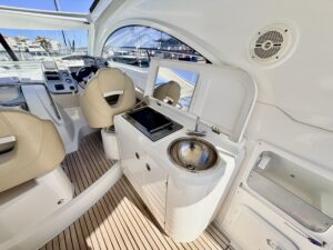 BENETEAU MONTE CARLO 37 - BATEAU MOTEUR OCCASION MARINE COURTAGE (10)