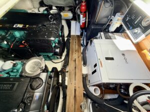 BENETEAU MONTE CARLO 37 - BATEAU MOTEUR OCCASION MARINE COURTAGE (16)