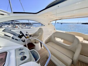 BENETEAU MONTE CARLO 37 - BATEAU MOTEUR OCCASION MARINE COURTAGE (17)