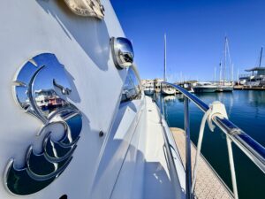 BENETEAU MONTE CARLO 37 - BATEAU MOTEUR OCCASION MARINE COURTAGE (18)