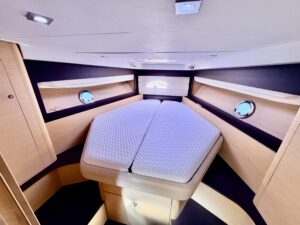 BENETEAU MONTE CARLO 37 - BATEAU MOTEUR OCCASION MARINE COURTAGE (22)