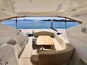 BENETEAU MONTE CARLO 37 - BATEAU MOTEUR OCCASION MARINE COURTAGE (8)