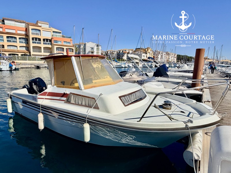 Ultramar Ultra 535 Marine Courtage - bateau d'occasion – Herault. Spécialiste du bateau d'occasion