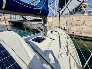FINNSAILER 38 - VOILIER OCCASION MARINE COURTAGE (19)
