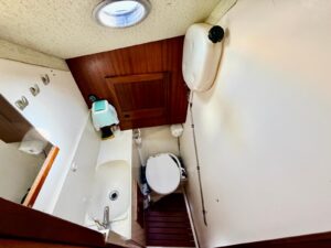 FINNSAILER 38 - VOILIER OCCASION MARINE COURTAGE (6)