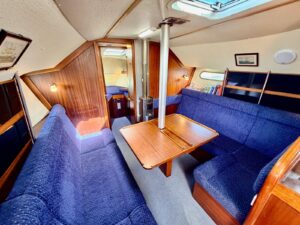 FINNSAILER 38 - VOILIER OCCASION MARINE COURTAGE (8)