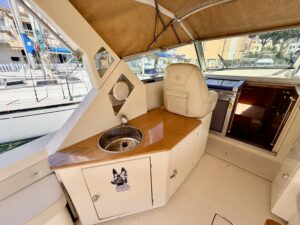 RAFFAELLI PESARO MIDDLE DAY TYPHOON - BATEAU MOTEUR OCCASION MARINE COURTAGE (24)