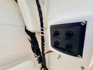 B2 MARINE CAP FERRET 572 OPEN - BATEAU MOTEUR OCCASION MARINE COURTAGE (2)