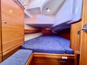 BAVARIA 37 CRUISER - VOILIER OCCASION MARINE COURTAGE (15)