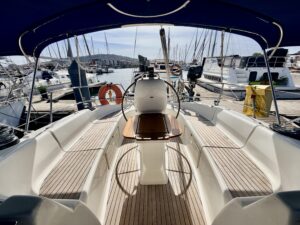 BAVARIA 37 CRUISER - VOILIER OCCASION MARINE COURTAGE (24)