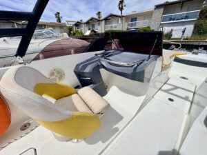 BENETEAU FLYER 6 SPORT DECK - BATEAU MOTEUR OCCASION MARINE COURTAGE (19)