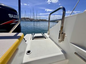 BENETEAU FLYER 6 SPORT DECK - BATEAU MOTEUR OCCASION MARINE COURTAGE (2)