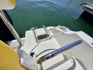 BENETEAU FLYER 6 SPORT DECK - BATEAU MOTEUR OCCASION MARINE COURTAGE (8)