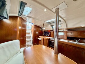 BENETEAU OCEANIS 351 - VOILIER OCCASION MARINE COURTAGE (11)
