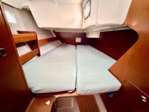 BENETEAU OCEANIS 351 - VOILIER OCCASION MARINE COURTAGE (4)