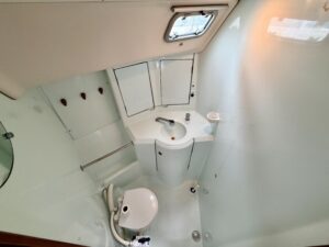 BENETEAU OCEANIS 351 - VOILIER OCCASION MARINE COURTAGE (7)