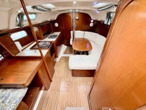 BENETEAU OCEANIS 351 - VOILIER OCCASION MARINE COURTAGE (8)