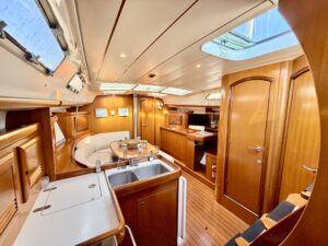 BENETEAU OCEANIS CLIPPER 393 - VOILIER OCCASION MARINE COURTAGE (13)