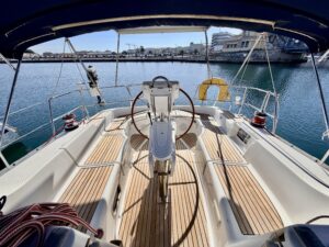 BENETEAU OCEANIS CLIPPER 393 - VOILIER OCCASION MARINE COURTAGE (18)