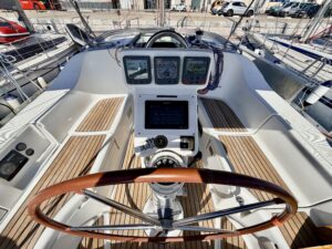 BENETEAU OCEANIS CLIPPER 393 - VOILIER OCCASION MARINE COURTAGE (30)