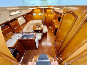 BENETEAU OCEANIS CLIPPER 393 - VOILIER OCCASION MARINE COURTAGE (8)