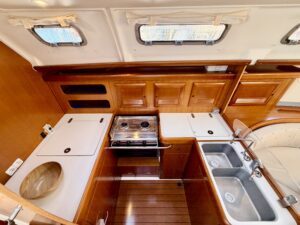 BENETEAU OCEANIS CLIPPER 393 - VOILIER OCCASION MARINE COURTAGE (9)