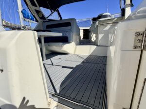 CRANCHI SMERALDO 37 - BATEAU MOTEUR OCCASION - MARINE COURTAGE (20)