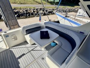 CRANCHI SMERALDO 37 - BATEAU MOTEUR OCCASION - MARINE COURTAGE (23)