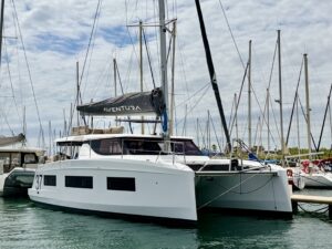 AVENTURA A 37 CRUISE - CATAMARAN OCCASION MARINE COURTAGE (1)
