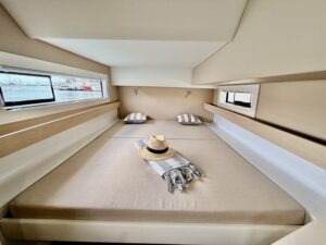 AVENTURA A 37 CRUISE - CATAMARAN OCCASION MARINE COURTAGE (23)