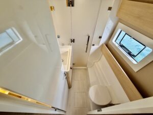 AVENTURA A 37 CRUISE - CATAMARAN OCCASION MARINE COURTAGE (26)