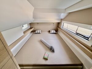 AVENTURA A 37 CRUISE - CATAMARAN OCCASION MARINE COURTAGE (7)
