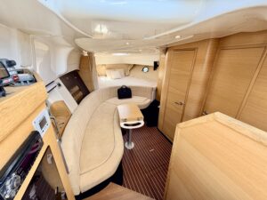 CRANCHI ZAFFIRO 32 - BATEAU MOTEUR OCCASION MARINE COURTAGE (11)