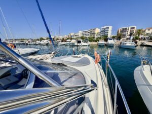 CRANCHI ZAFFIRO 32 - BATEAU MOTEUR OCCASION MARINE COURTAGE (23)