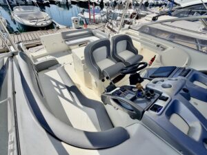 CRANCHI ZAFFIRO 32 - BATEAU MOTEUR OCCASION MARINE COURTAGE (31)