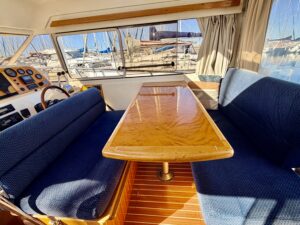 ACM HERITAGE 26 - BATEAU MOTEUR OCCASION MARINE COURTAGE (10)