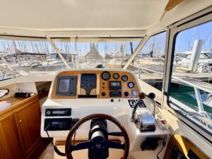 ACM HERITAGE 26 - BATEAU MOTEUR OCCASION MARINE COURTAGE (6)