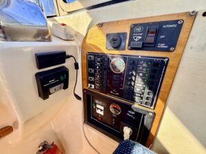 ACM HERITAGE 26 - BATEAU MOTEUR OCCASION MARINE COURTAGE (7)