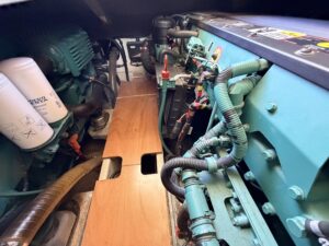 JEANNEAU PRESTIGE - BATEAU MOTEUR OCCASION MARINE COURTAGE (10)