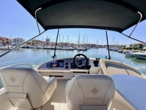 JEANNEAU PRESTIGE - BATEAU MOTEUR OCCASION MARINE COURTAGE (29)