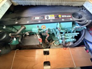 JEANNEAU PRESTIGE - BATEAU MOTEUR OCCASION MARINE COURTAGE (8)