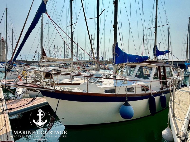 Nauticat 33 Marine Courtage - bateau d'occasion – Herault. Spécialiste du bateau d'occasion