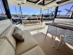 BALI CATSPACE - CATAMARAN OCCASION MARINE COURTAGE (29)