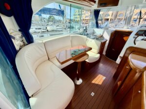 BENETEAU ANTARES 9.80 - BATEAU MOTEUR OCCASION MARINE COURTAGE (13)