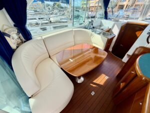 BENETEAU ANTARES 9.80 - BATEAU MOTEUR OCCASION MARINE COURTAGE (19)