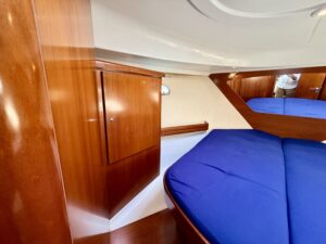 BENETEAU ANTARES 9.80 - BATEAU MOTEUR OCCASION MARINE COURTAGE (7)