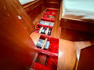 CONSTRUCTION MARC CHAMAY - VOILIER OCCASION MARINE COURTAGE (20)